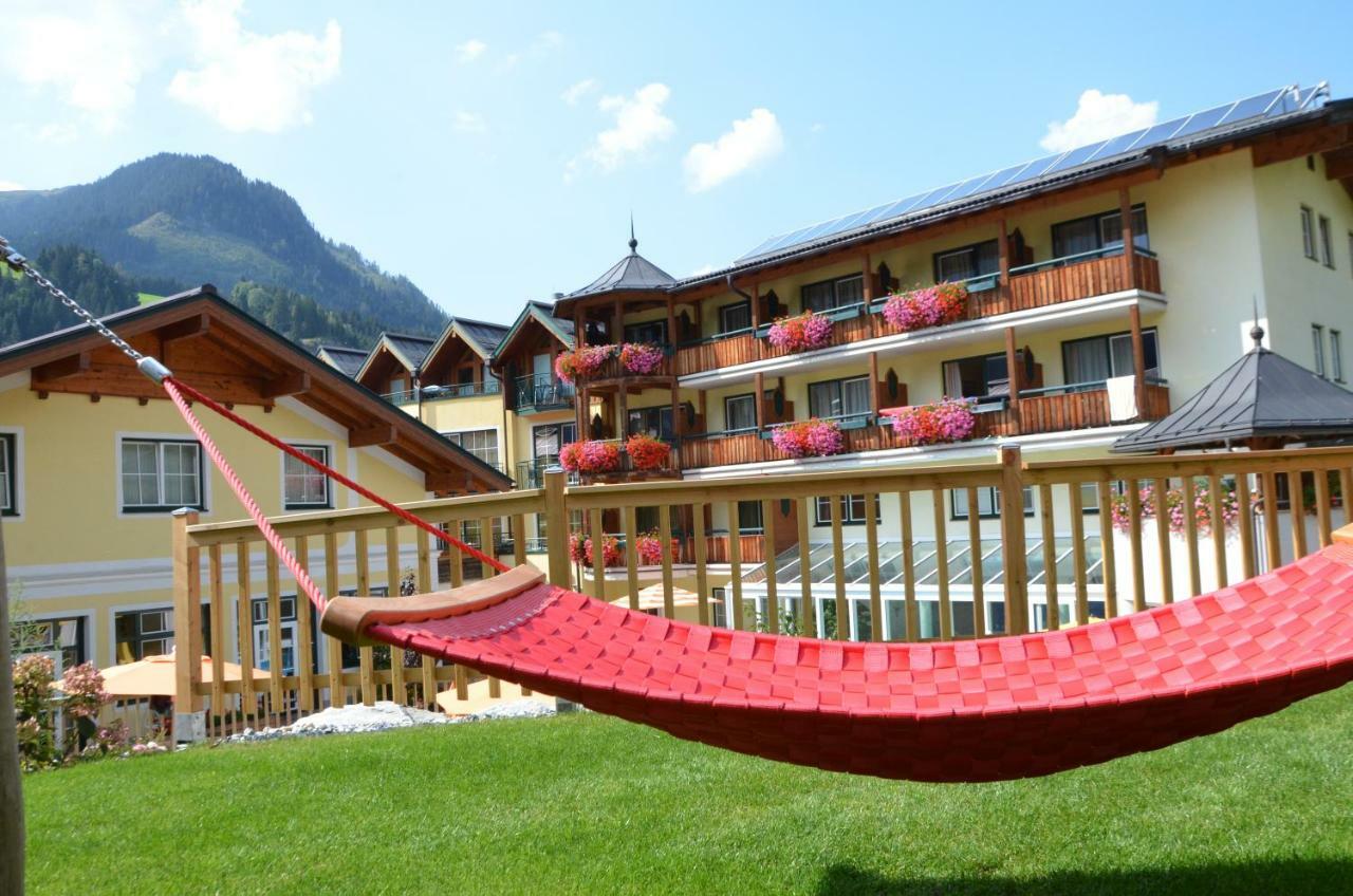 Hotel Guggenberger Kleinarl Bagian luar foto
